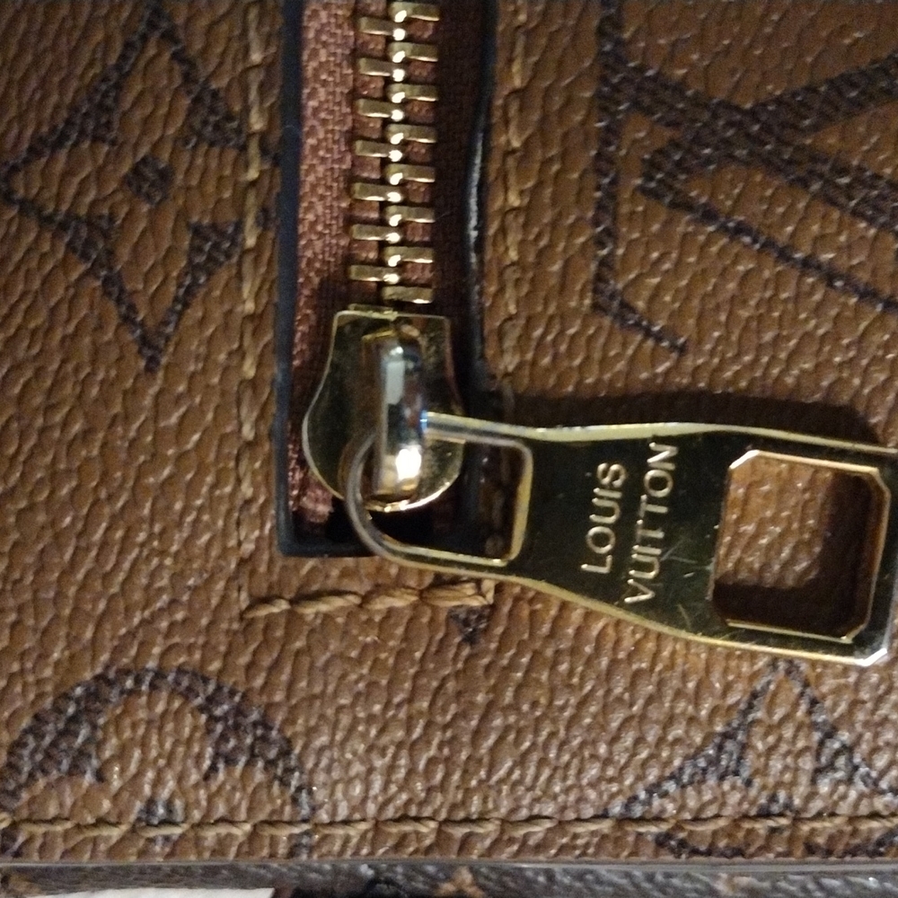Louis Vuitton Reverse Monogram Pochette Metis - Picture 4 of 16